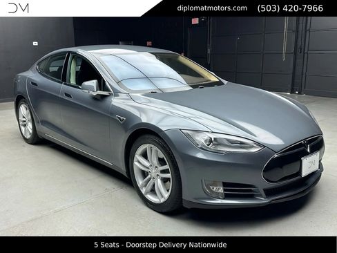 Used 2014 Tesla Model S 85 image 9
