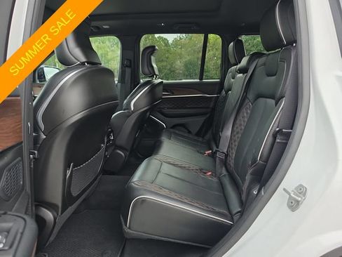 Certified 2025 Jeep Grand Cherokee Summit w/ Obsidian Package AWD/4WD image 13