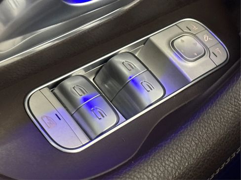 Used 2020 Mercedes-Benz GLS 450 4MATIC image 43