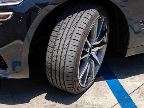 Used 2025 Genesis G70 2.5T RWD image 40