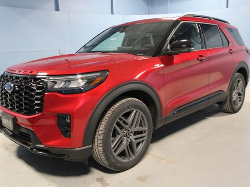 New 2026 Ford Explorer ST-Line w/ ST-Line Street Pack image 25