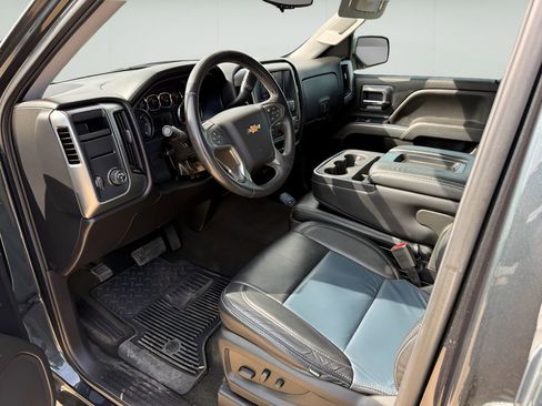 Used 2018 Chevrolet Silverado 1500 LT w/ LT Eassist Package image 10