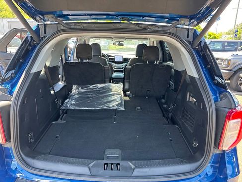 Certified 2023 Ford Explorer XLT w/ Equipment Group 202A AWD/4WD image 44