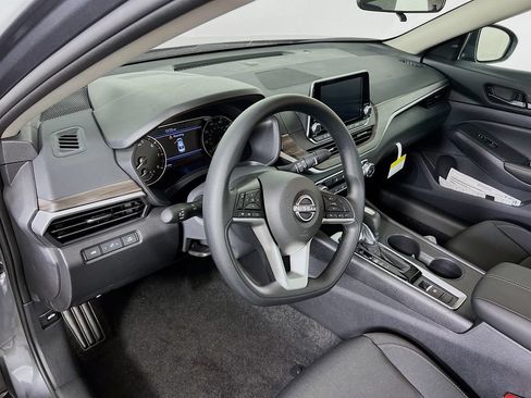 New 2026 Nissan Altima 2.5 SV AWD/4WD image 8