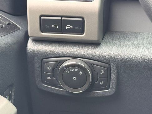 Certified 2022 Ford F250 Lariat w/ Black Appearance Package AWD/4WD image 25