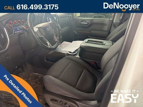 Used 2022 Chevrolet Silverado 1500 RST image 9