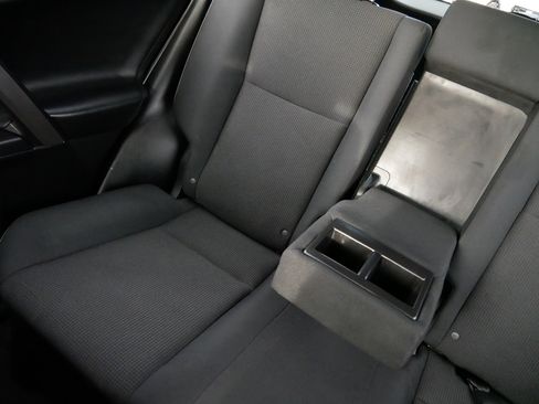 Used 2018 Toyota RAV4 LE image 12