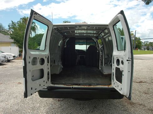 Used 2003 Ford E-250 and Econoline 250 Extended RWD image 19