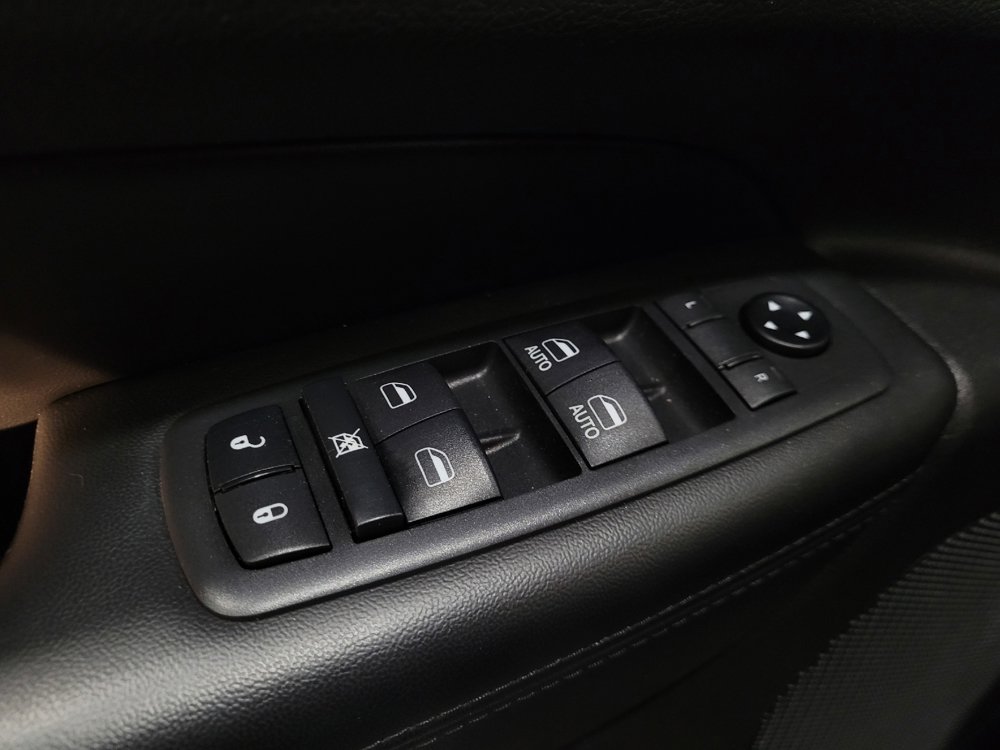 Used 2019 Jeep Grand Cherokee Limited AWD/4WD image 27