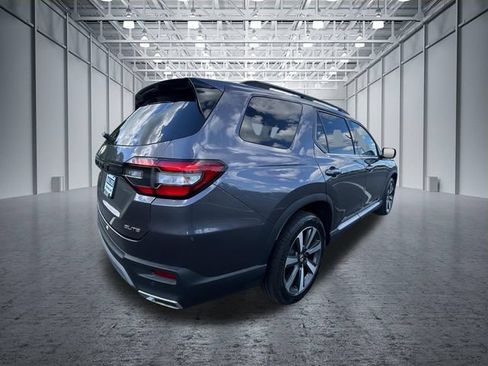 Certified 2023 Honda Pilot Elite image 9