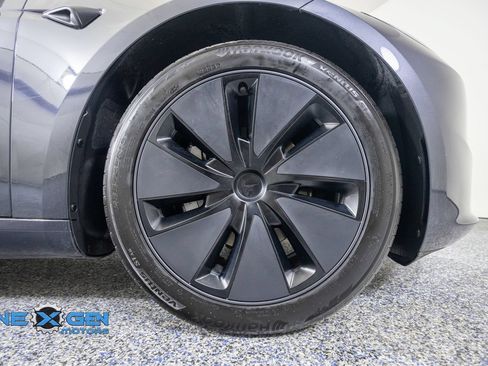 Used 2025 Tesla Model 3 Long Range AWD/4WD image 41