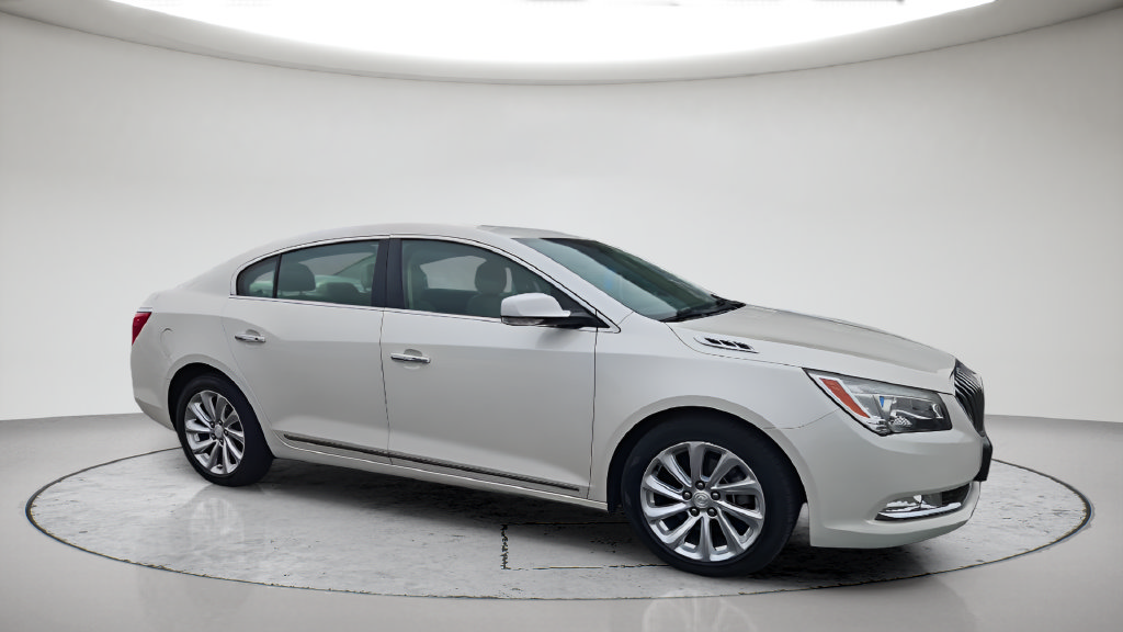 Used 2014 Buick LaCrosse Leather w/ Driver Confidence Package FWD image 4