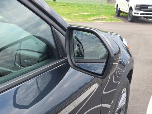 Certified 2022 Ford Explorer XLT w/ Equipment Group 202A image 6