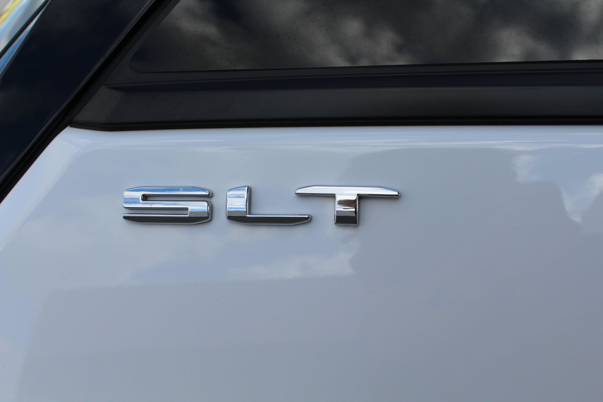 Used 2022 GMC Terrain SLT w/ Tech Package FWD image 57