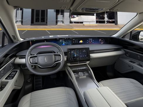 New 2026 Lincoln Nautilus Reserve image 9