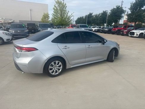 Used 2024 Toyota Corolla LE FWD image 3