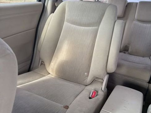 Used 2015 Nissan Quest SV image 14