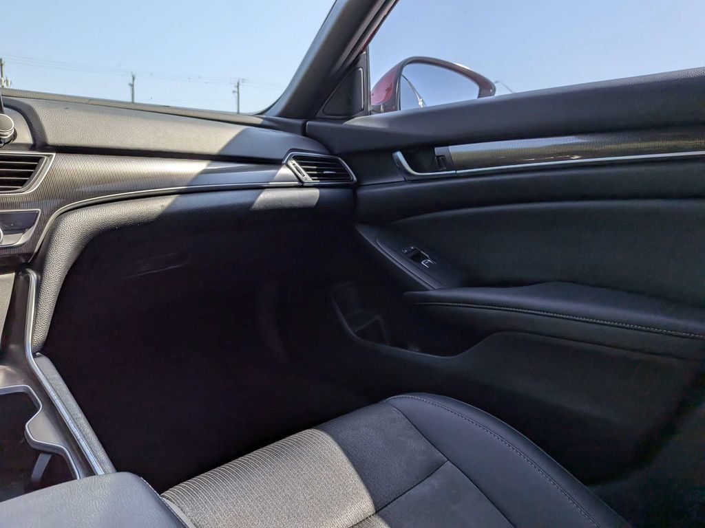 Used 2020 Honda Accord Sport image 15