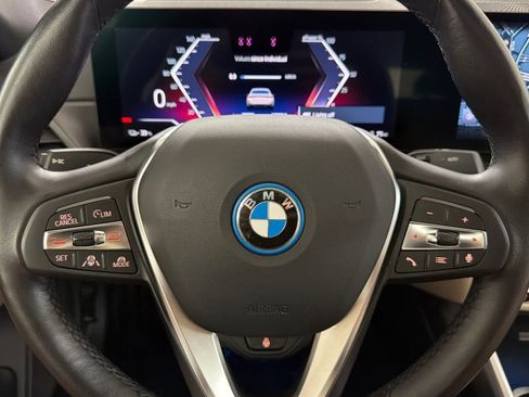Used 2023 BMW i4 eDrive35 RWD image 23