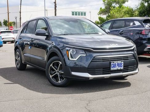 New 2026 Kia Niro LX FWD image 2