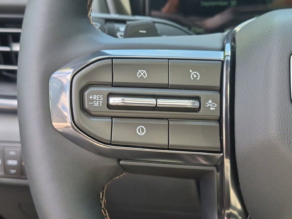 New 2027 GMC Terrain AT4 w/ Convenience Package III AWD/4WD image 13