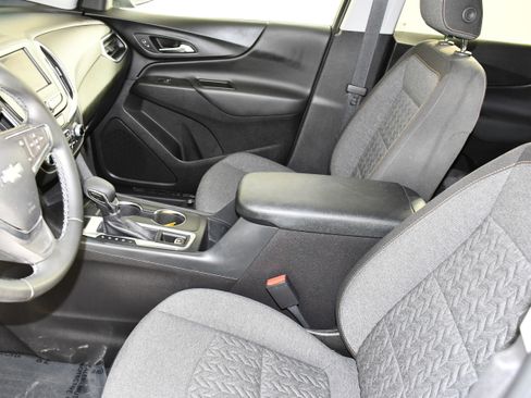 Used 2024 Chevrolet Equinox LT image 39