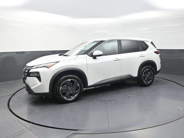 Used 2024 Nissan Rogue SV FWD image 3