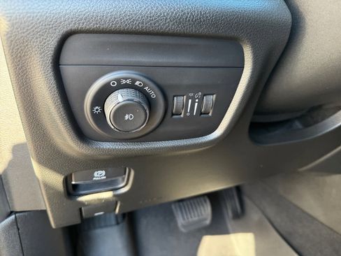 Used 2021 Jeep Grand Cherokee L Summit w/ Advanced Protech Group IV image 21