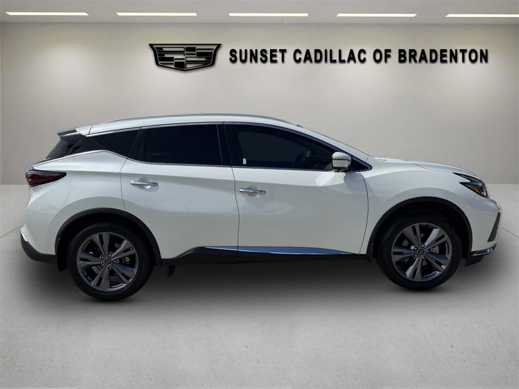 Used 2023 Nissan Murano Platinum w/ Cargo Package FWD image 2