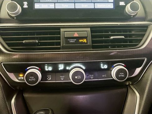 Used 2019 Honda Accord Sport image 15