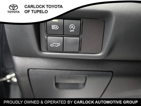 Used 2024 Toyota Highlander XLE image 19