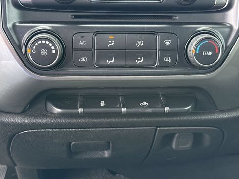 Used 2018 Chevrolet Silverado 1500 LT w/ Trailering Package AWD/4WD image 29