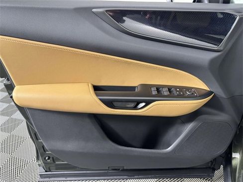 Used 2025 Lexus NX 350 AWD image 17