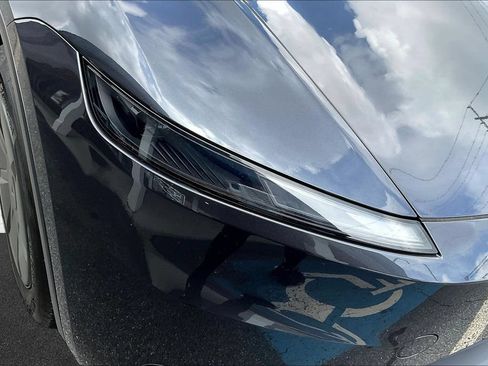 Used 2026 Tesla Model Y 2WD image 27