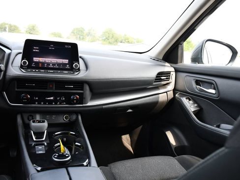 Used 2025 Nissan Rogue SV AWD/4WD image 23