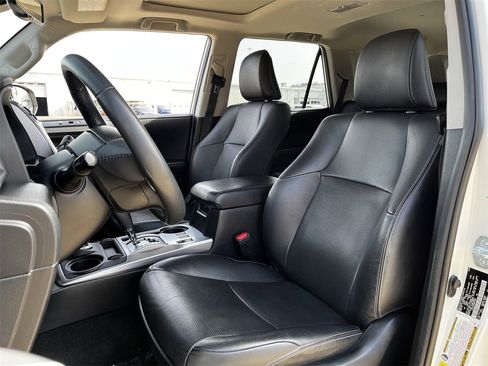 Used 2021 Toyota 4Runner Limited image 23