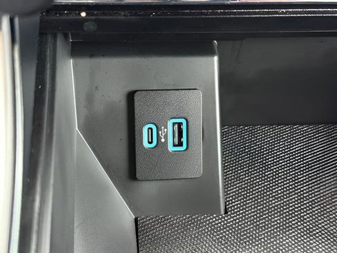 Used 2024 Ford F150 Lariat AWD/4WD image 24