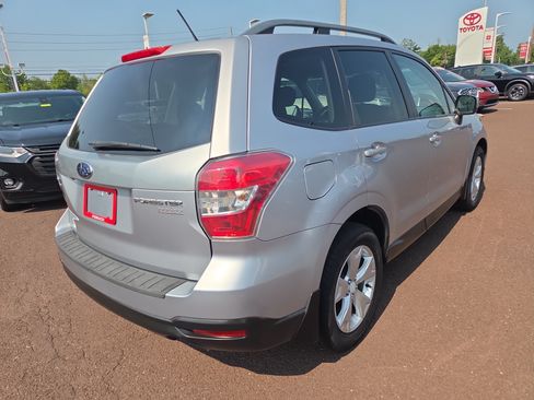Used 2015 Subaru Forester 2.5i Premium w/ Popular Package #2 AWD/4WD image 3