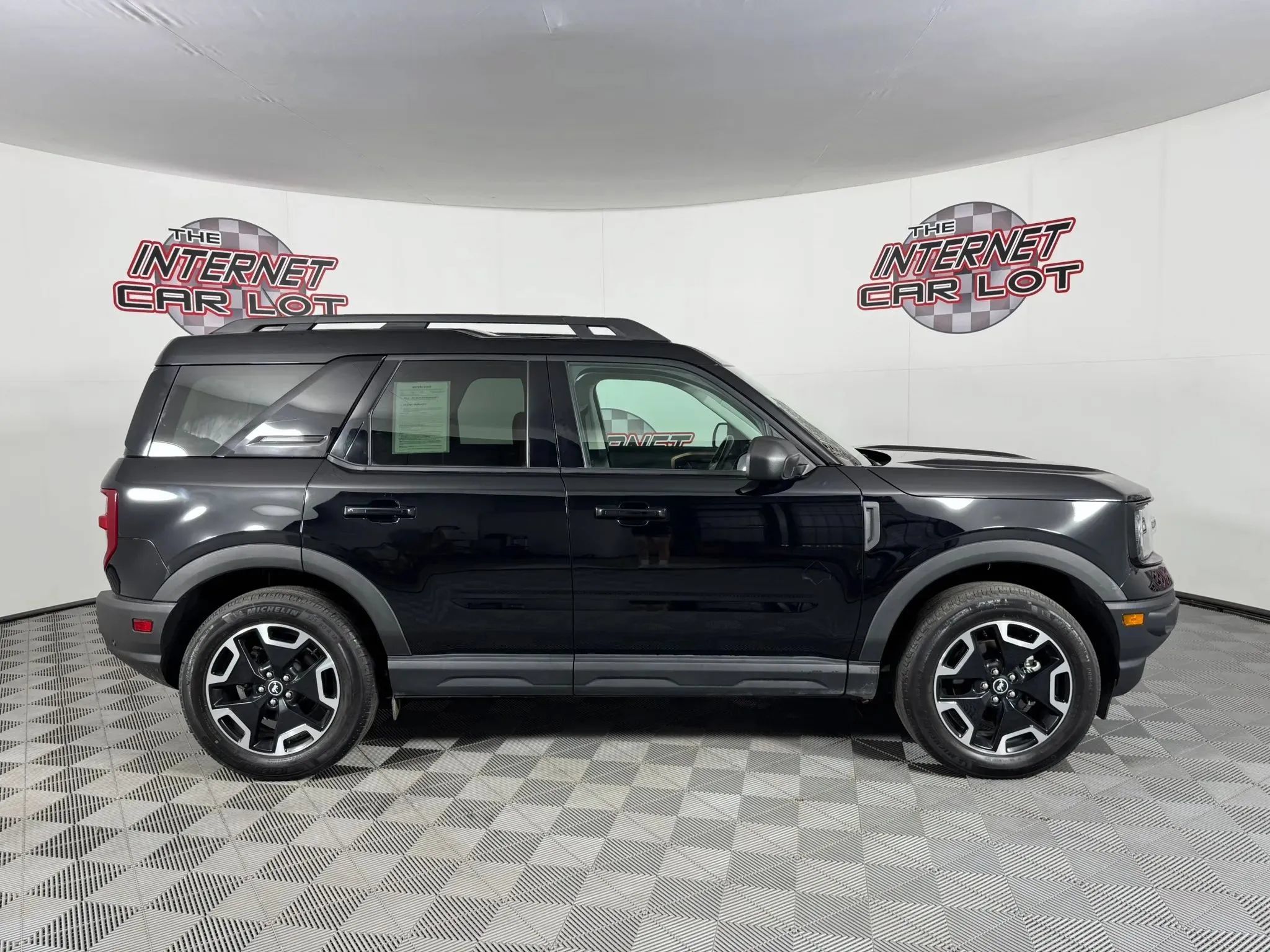 Used 2022 Ford Bronco Sport Outer Banks w/ Tech Package AWD/4WD image 8