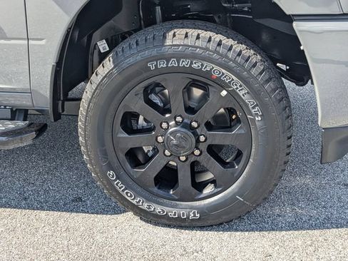 New 2026 RAM 2500 Big Horn AWD/4WD image 11