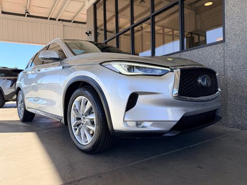 Used 2019 INFINITI QX50 Luxe w/ Navigation Package image 42