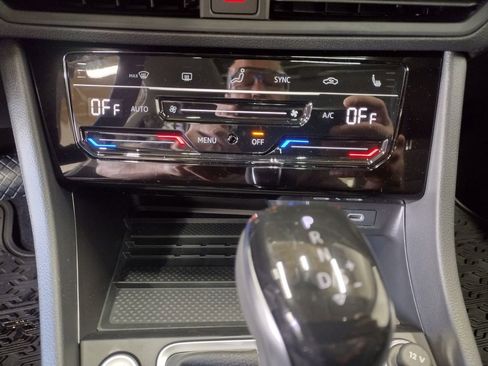 New 2026 Volkswagen Jetta SE image 28