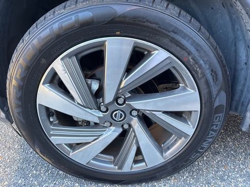 Used 2020 Nissan Murano SL w/ Moonroof Package image 13