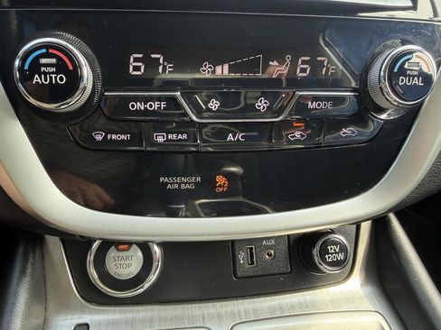 Used 2018 Nissan Murano SV AWD/4WD image 10