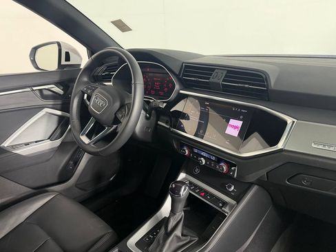 Used 2025 Audi Q3 2.0T Premium AWD/4WD image 33