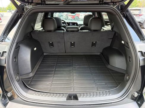 Used 2025 Chevrolet Equinox LT w/ Convenience Package II FWD image 18