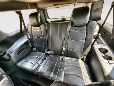 Used 2019 Cadillac Escalade ESV Platinum AWD/4WD image 27