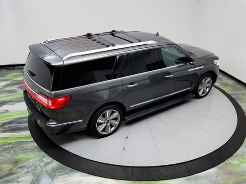 Used 2018 Lincoln Navigator L Reserve w/ Technology Package AWD/4WD image 34
