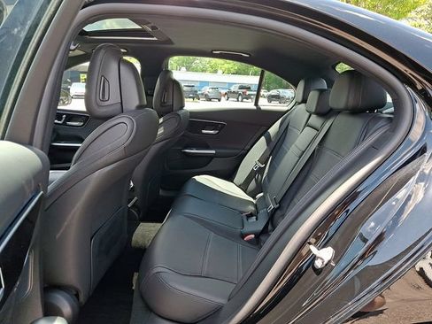 Used 2023 Mercedes-Benz C 300 Sedan image 12
