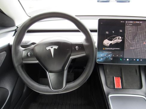 Used 2022 Tesla Model 3 Long Range image 16